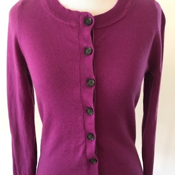 Banana Republic Extra Fine Merino Wool Button Down Fuchsia Cardigan - XS - Picture 2 of 9